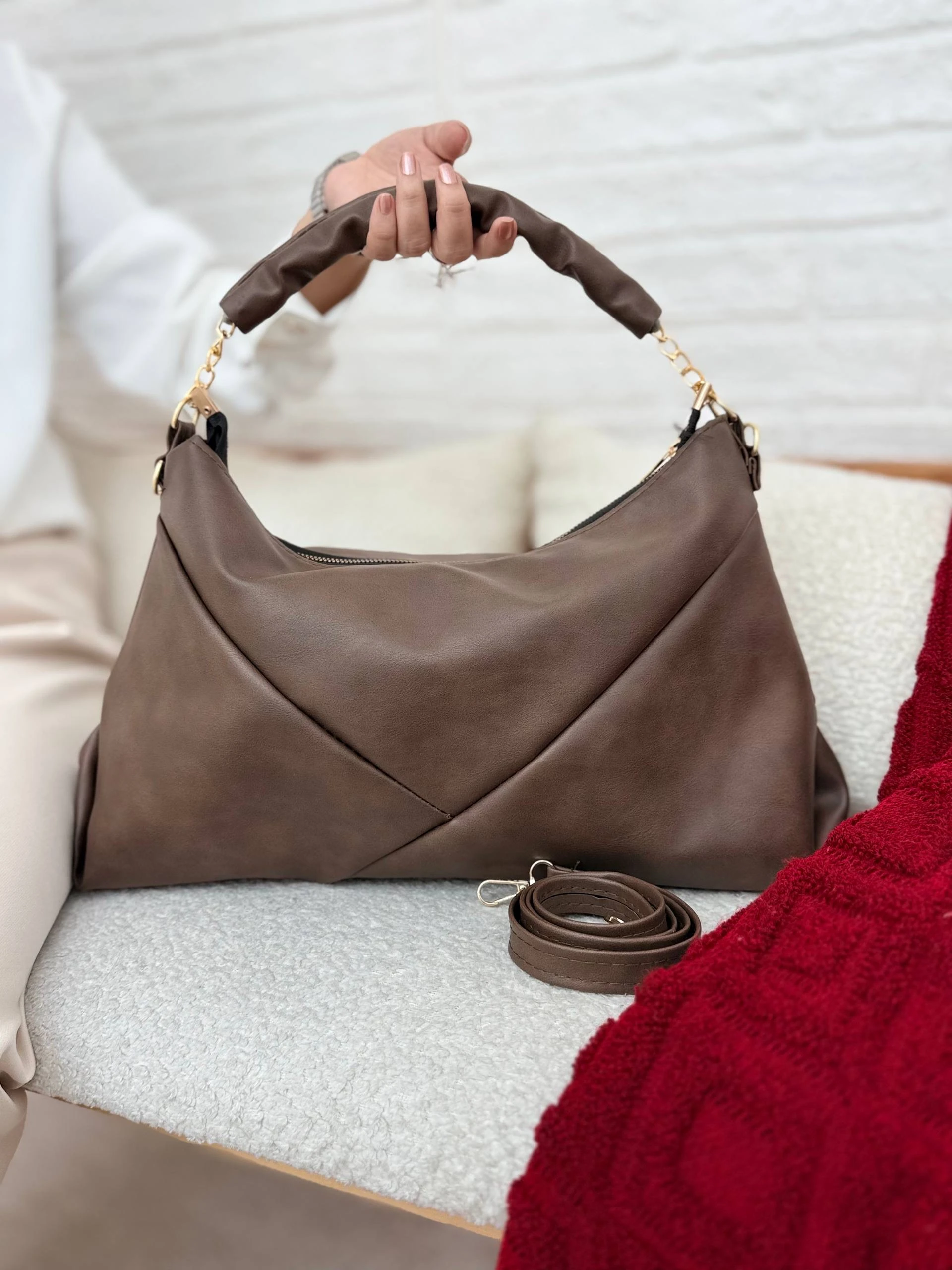 کیف پارمیس اقتصادی